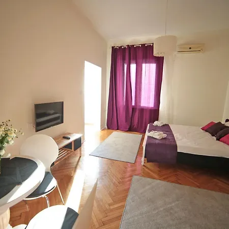 Apartment Central *