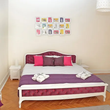 Apartment Central *